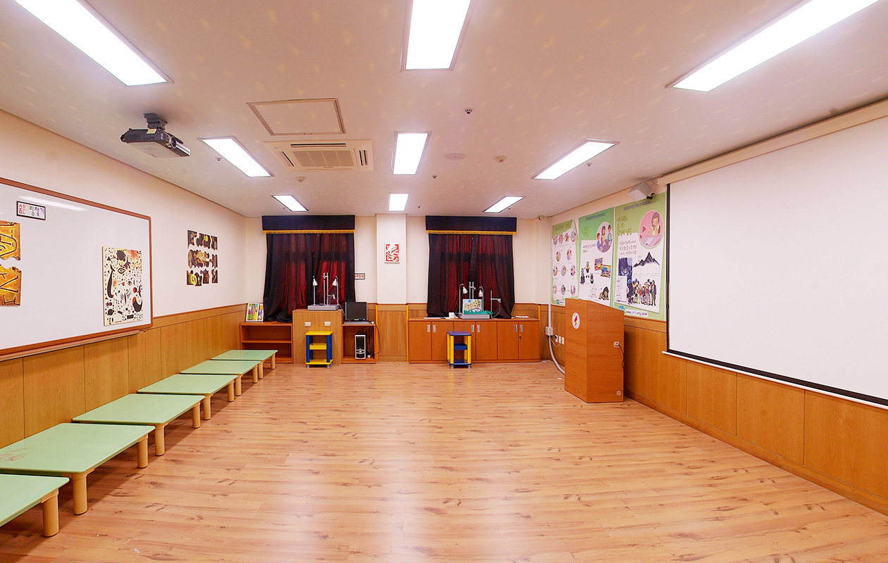 Suwon Women's College Childschool